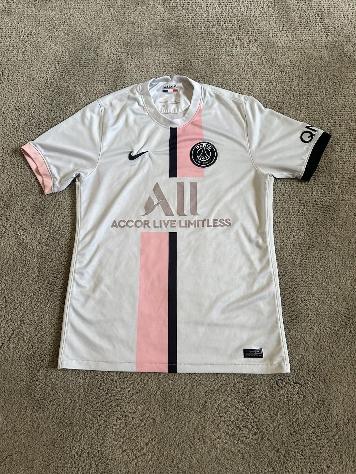 Nike paris saint germain 21/22 PSG Football shirt Soccer jersey Size US M / EU 48-50 / 2 - 1 Thumbnail