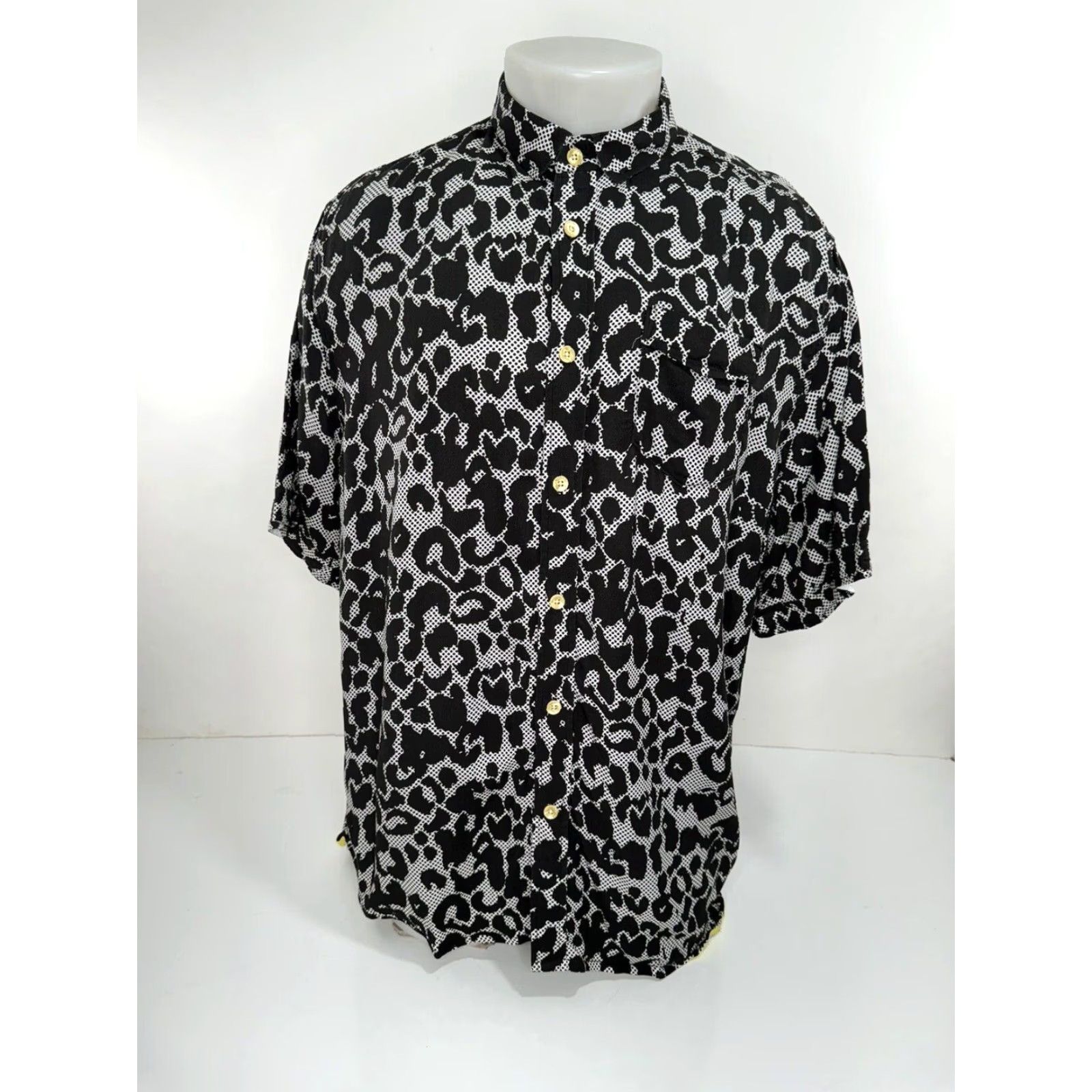 Vintage Rare DESCENDANT OF THIEVES Leopard Cheetah Print 2XL Shirt - EXCELLENT Men Button-Up Short Sleeve Black White Size US XXL / EU 58 / 5 - 2 Thumbnail