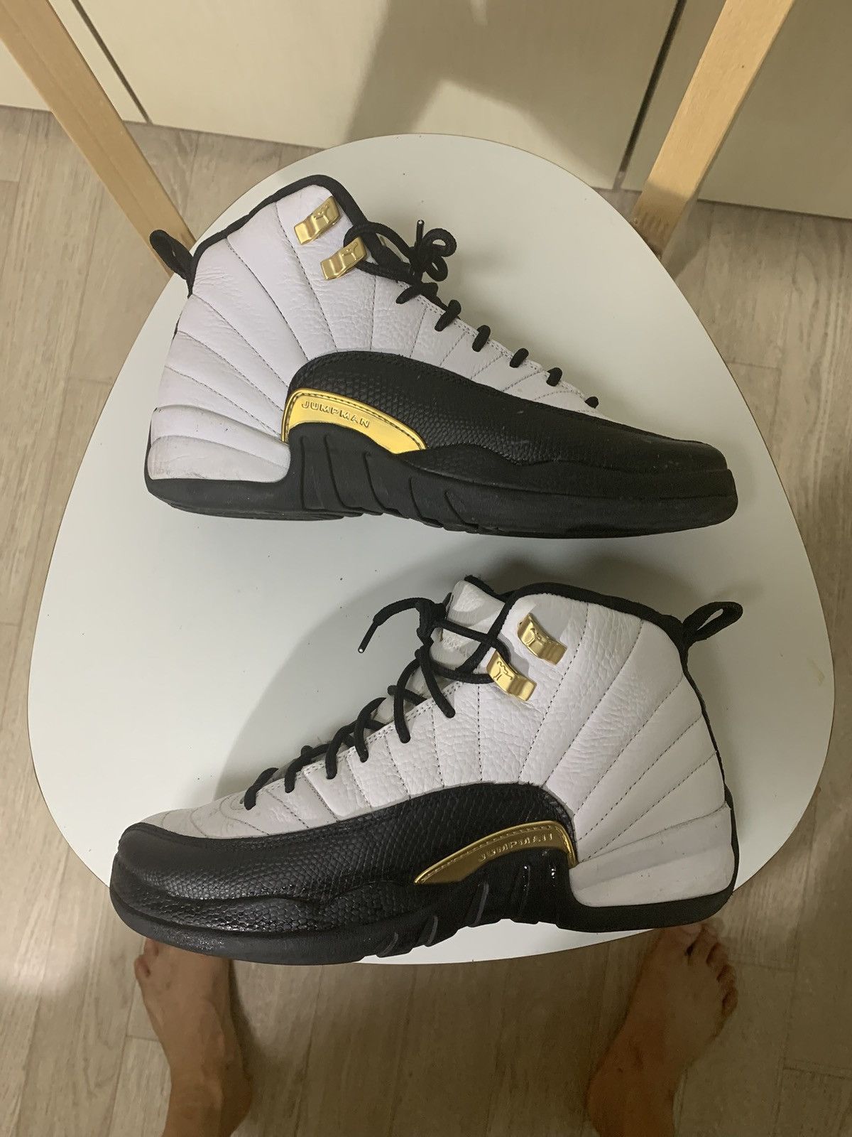 Nike Nike Air Jordan 12 Retro Taxi 6Y Size US 6 / EU 39 - 2 Thumbnail