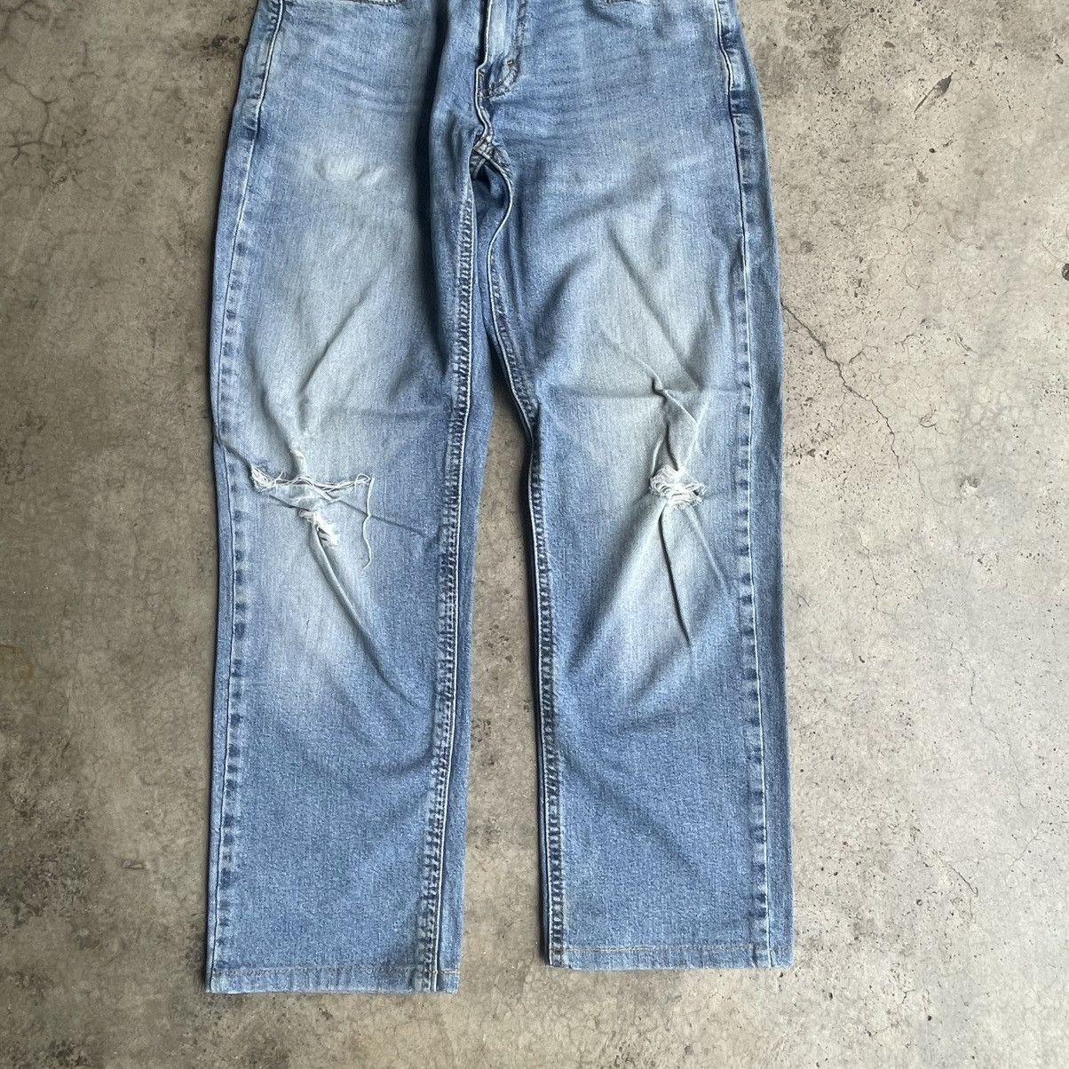 Levi's Vintage Clothing 🔥Vintage Levis 541 Stoned Washed Ripped Distress Denim Jeans Size US 29 - 3 Thumbnail