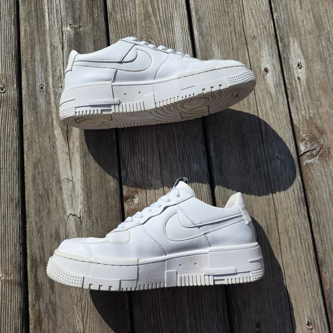 Nike Nike Air Force 1 Low Pixel "White" Size US 8.5 / IT 38.5 - 3 Thumbnail