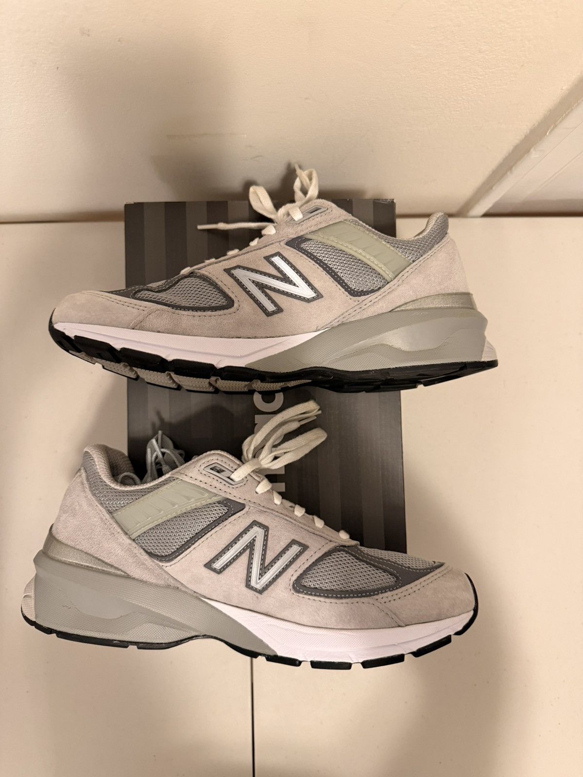 New Balance New Balance 990v5 Made in USA Grey Size 8.5 men Size US 8.5 / EU 41-42 - 2 Thumbnail