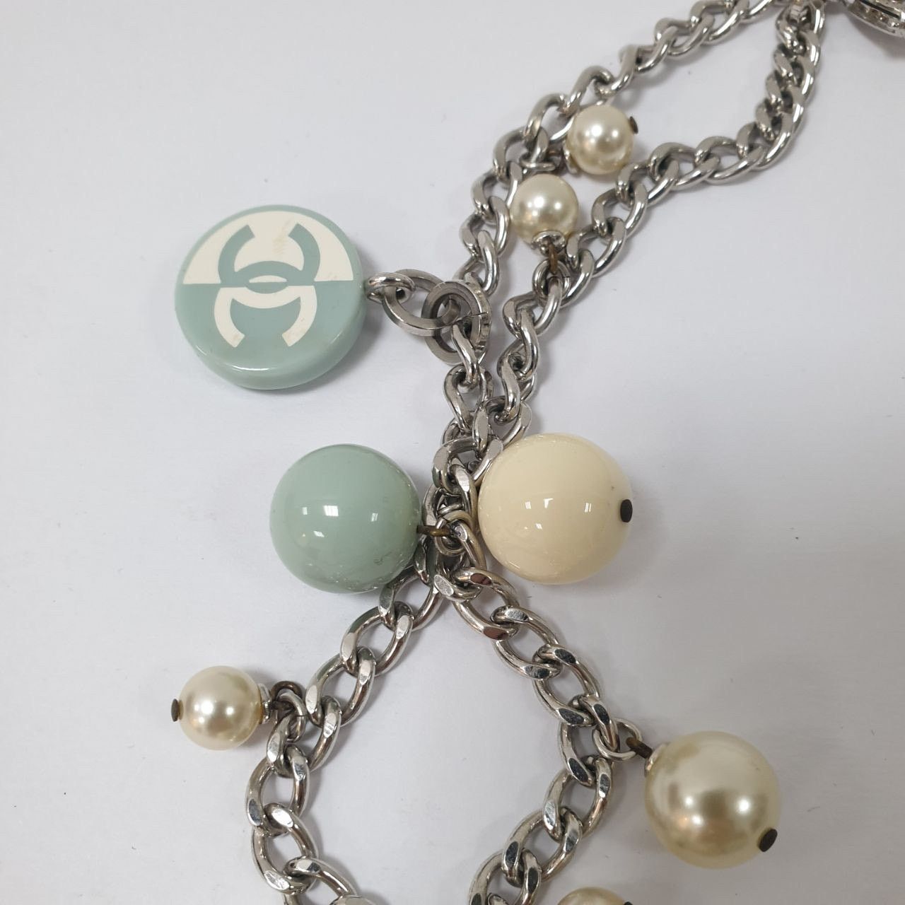 Chanel Chanel pastel jewelry set of necklace and bracelet Size ONE SIZE - 11 Thumbnail
