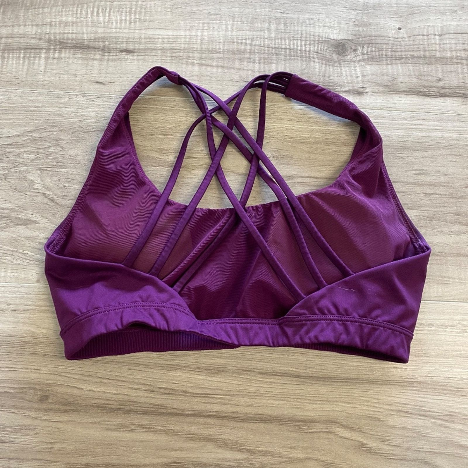 Victoria's Secret Victoria Sport Pullover Sports Multistrap Padding - Medium Size ONE SIZE - 2 Thumbnail