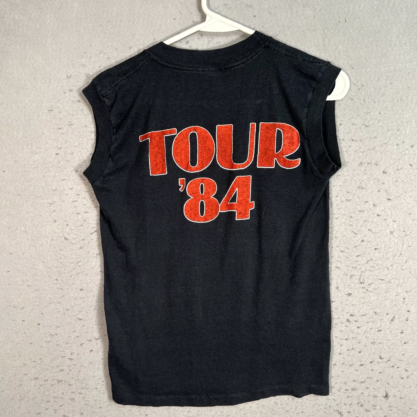 Vintage Vintage 1984 Chicago Band Concert Tour T Shirt Men Adult Medium Sleeveless Black Graphic Tee 1980s Music Festival Retro Size US M / EU 48-50 / 2 - 6 Thumbnail