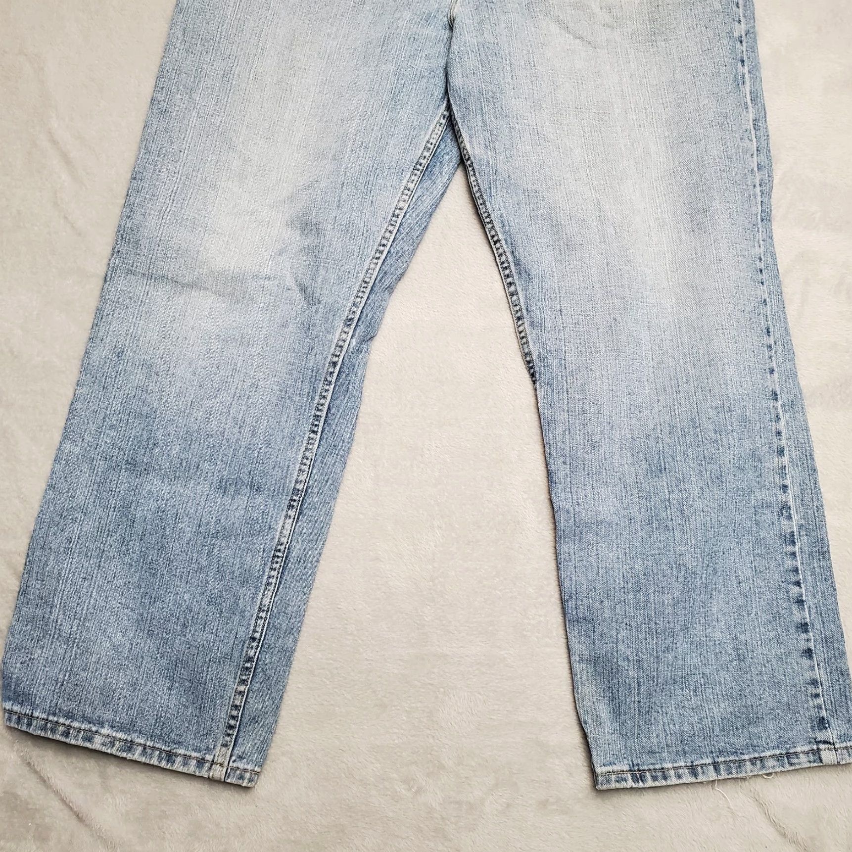 Lee VINTAGE Lee Jeans Mens 42x32 Blue Relaxed Fit Straight Leg Medium Wash Denim Pants 90s USA American Mens Size US 42 / EU 58 - 2 Thumbnail