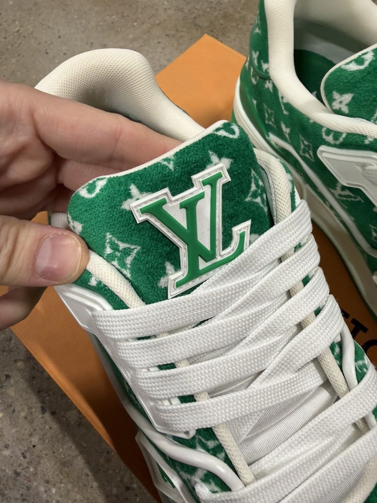 Louis Vuitton Louis Vuitton Monogram Trainer Sneaker NEW 1400$ Size US 8 / EU 41 - 2 Thumbnail