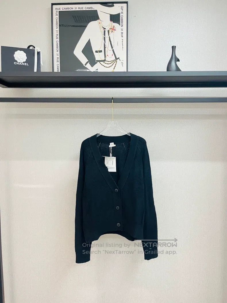 Hermes Hermes Black V-Neck Wool Knit Top Size XS / US 0-2 / IT 36-38 - 1 Thumbnail