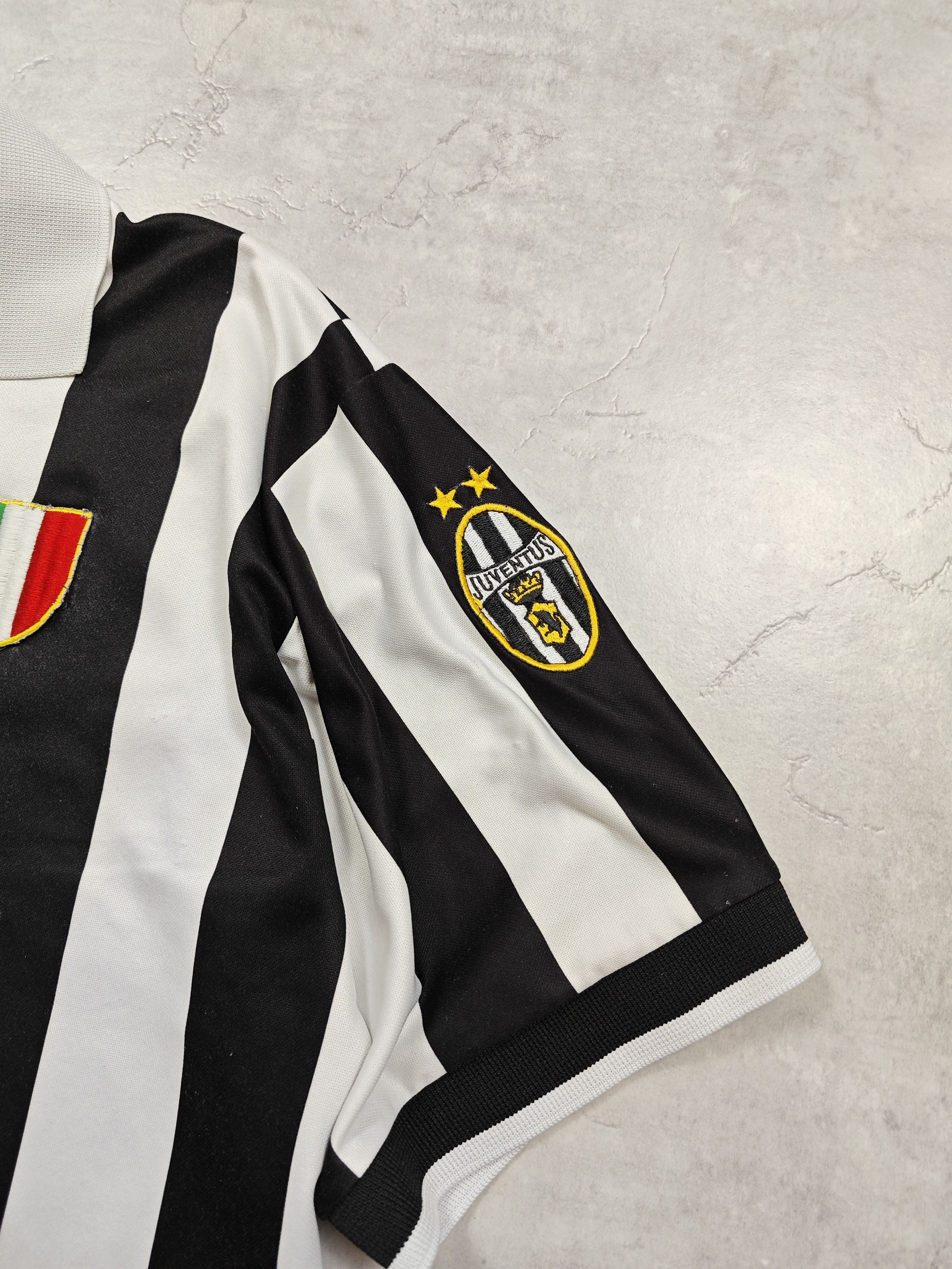 Kappa Kappa Juventus 1998 TREZEGUET 17 Size US L / EU 52-54 / 3 - 2 Thumbnail