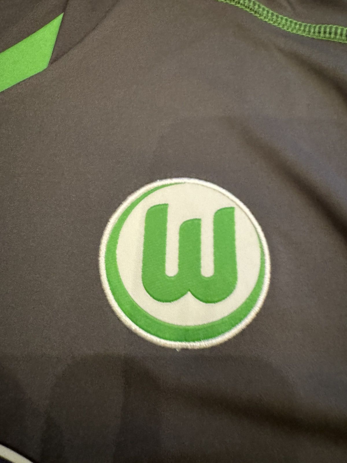 Kappa WOLFSBURG 2014 2015 TRAINING KAPPA FOOTBALL JERSEY SIZE M Size US M / EU 48-50 / 2 - 5 Thumbnail