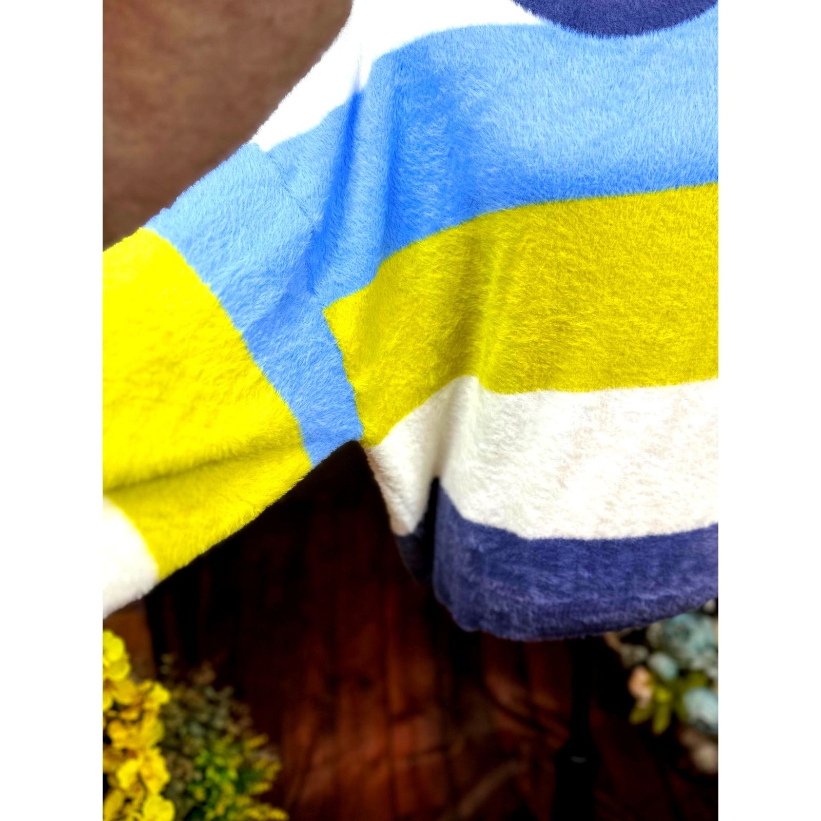 Other Oversized Bright Fluffy Soft Aerie Flurry Crew Sweater L Size L / US 10 / IT 46 - 8 Thumbnail