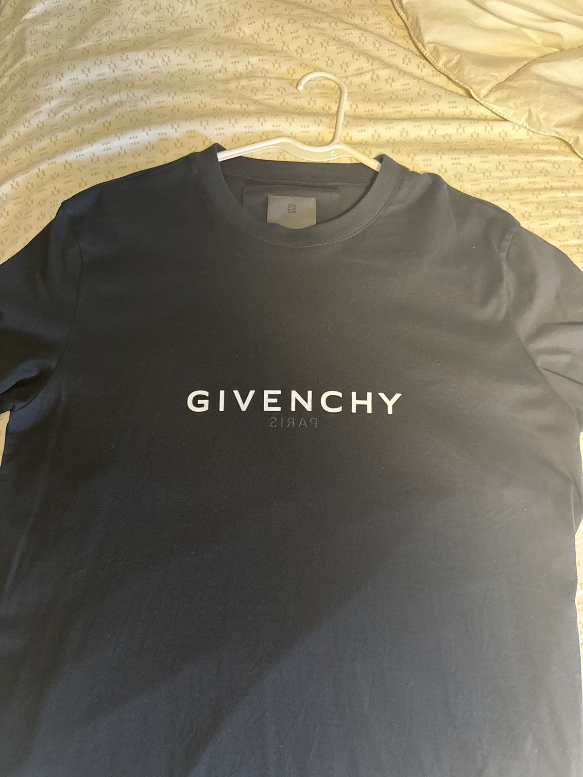 Givenchy Givenchy Paris T - Shirt Size US L / EU 52-54 / 3 - 1 Thumbnail
