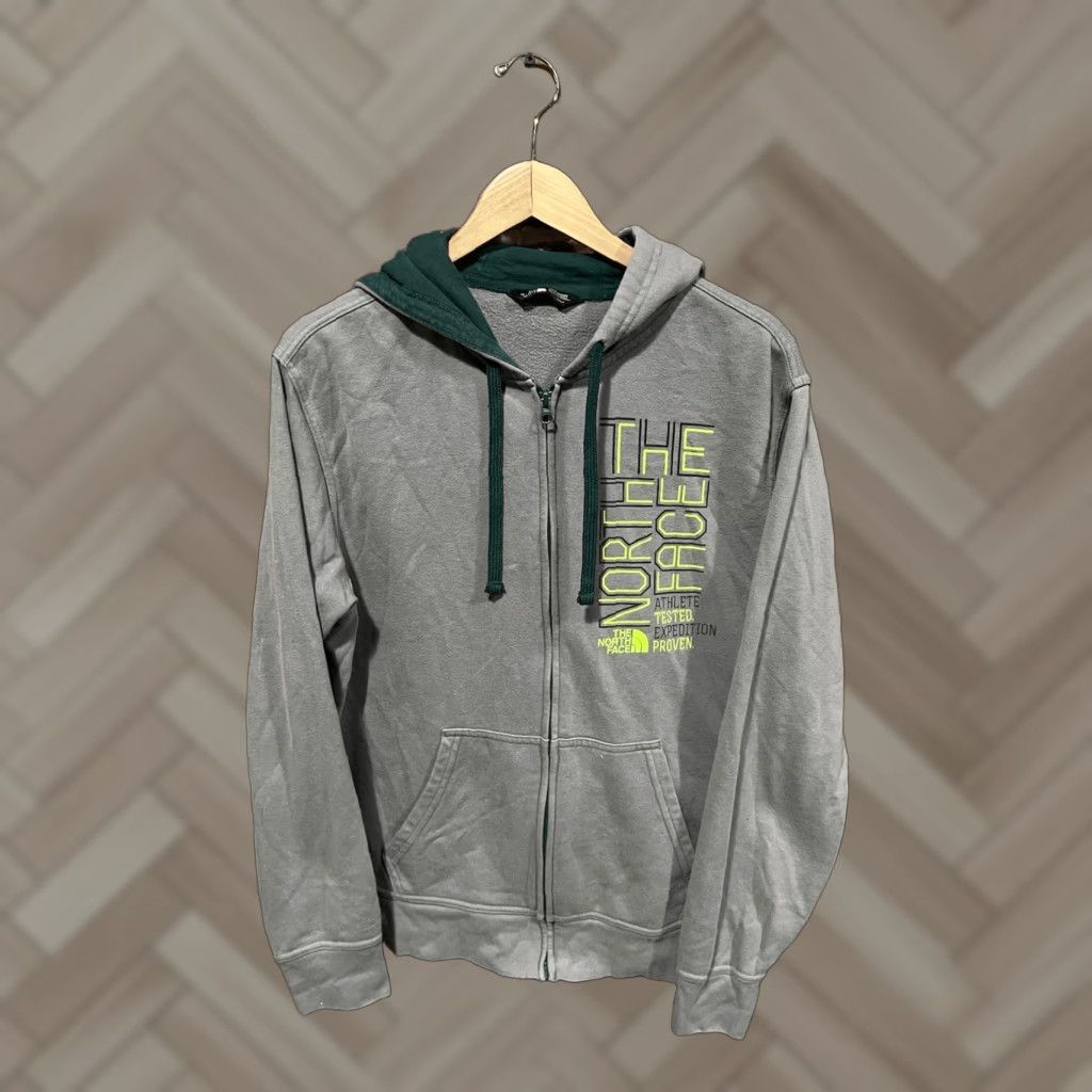 The North Face VINTAGE The North Face Mens Gray Full Zip Hooded Graphic Sweatshirt Size M Gray Sweatshirt Hooded Full Zip Mens Size US M / EU 48-50 / 2 - 1 Thumbnail