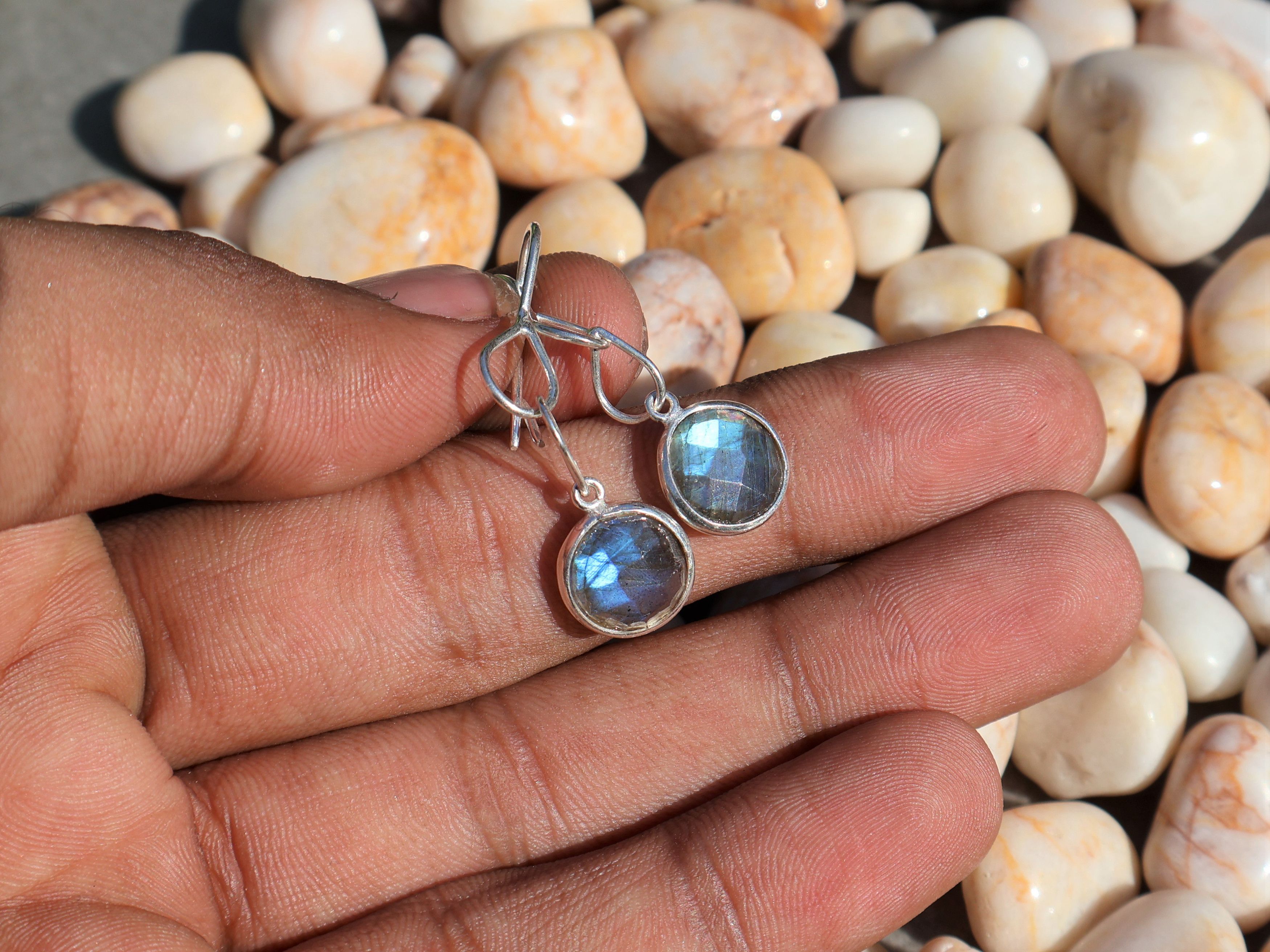 Handmade Labradorite Earring, 925 Sterling Silver Handmade Earring, Size ONE SIZE - 6 Thumbnail