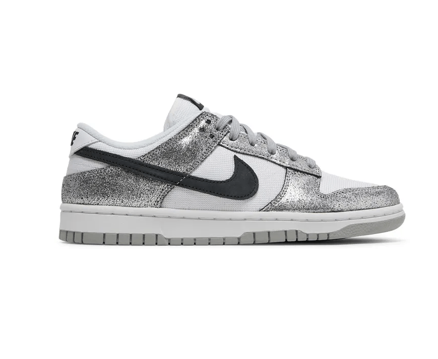 Wmns Dunk Low 'Golden Gals'