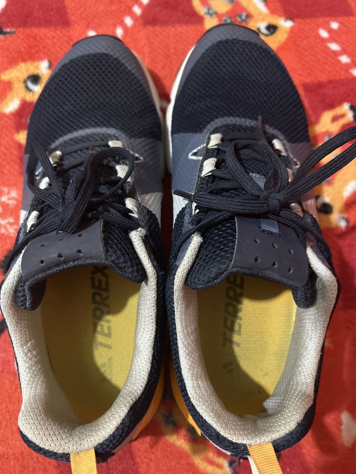 Adidas Adidas terex Size US 9.5 / EU 42-43 - 1 Thumbnail