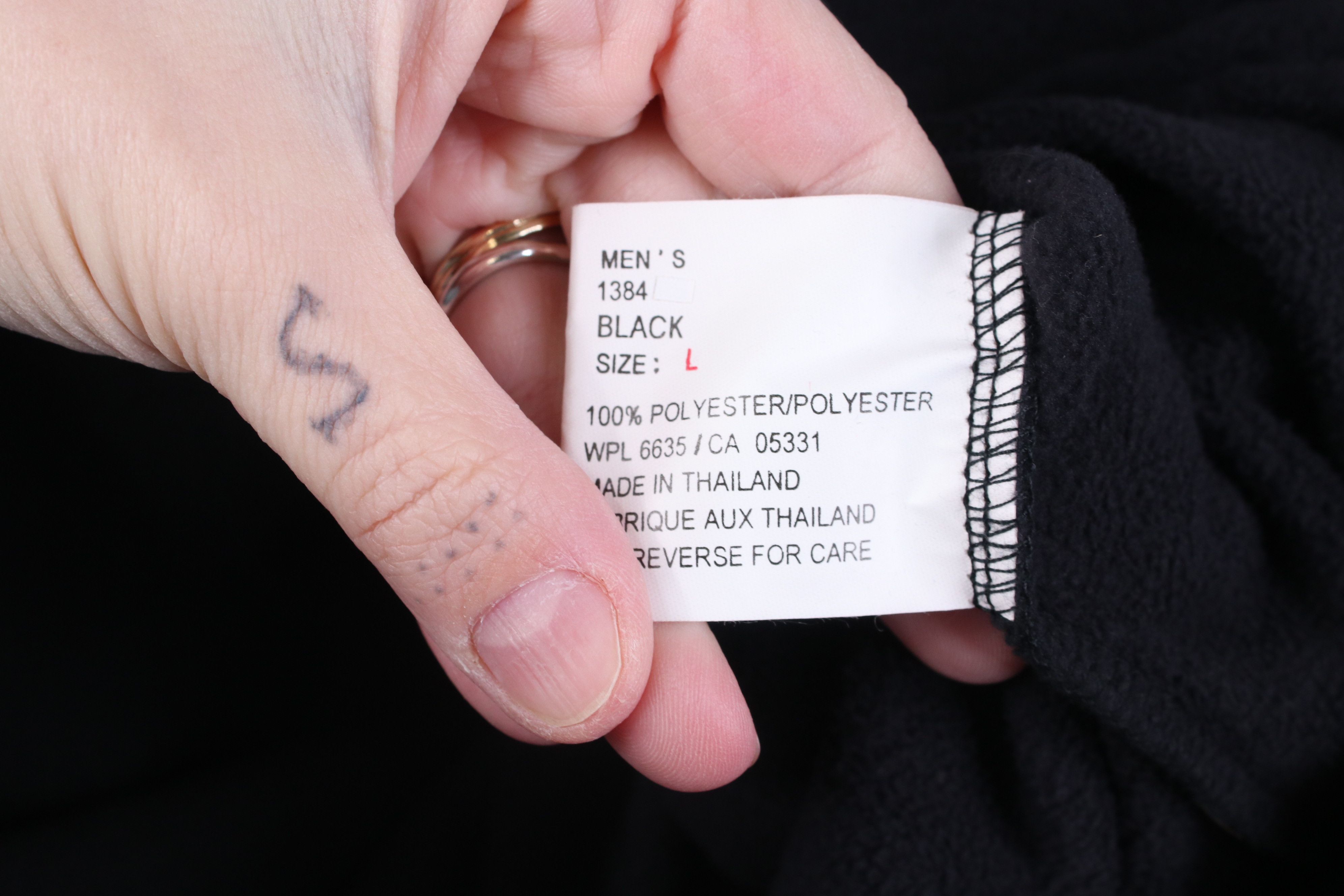 Woolrich Woolen Mills Vintage 90s Woolrich Blank Fleece V-Neck Sweater Vest Black Size US L / EU 52-54 / 3 - 9 Thumbnail