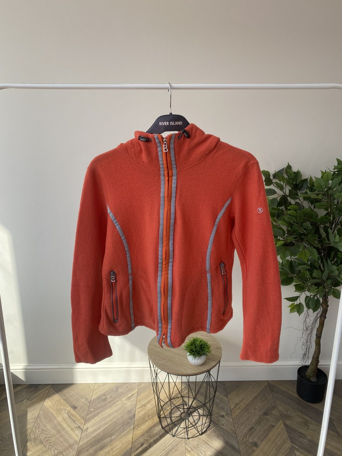 Bogner Vintage Bogner womens Zip Hoodie Size M / US 6-8 / IT 42-44 - 1 Thumbnail