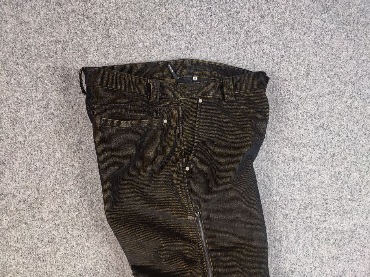 Versace 🔥 Vintage 90's Versace Corduroy Gradient fabric Zip Pants Size US 34 / EU 50 - 15 Thumbnail