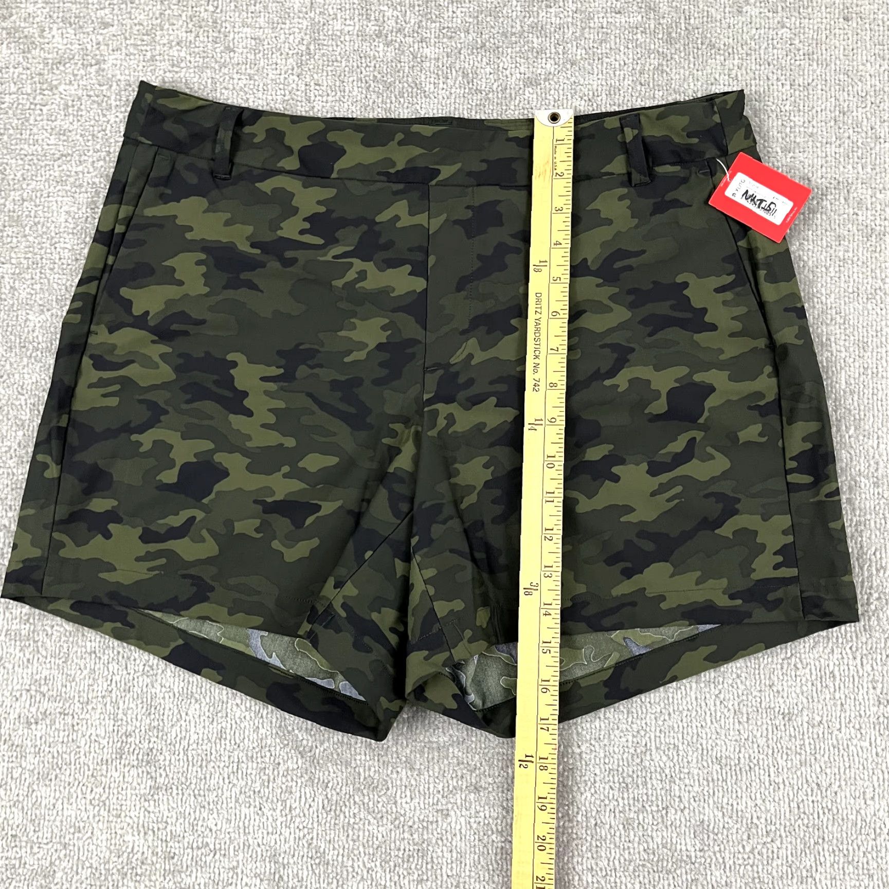 Spanx SPANX Sunshine Shorts Womens XL Inseam 6" Green Camo Stretch Pull On Activewear Casual Summer Women Size 40" / US 18 - 4 Thumbnail