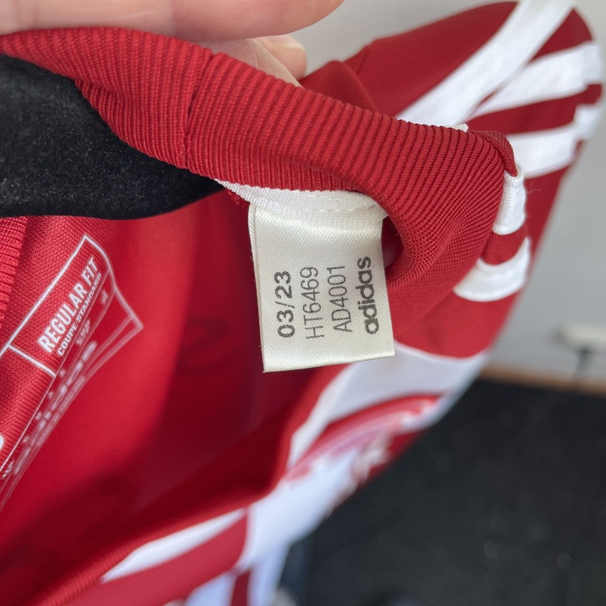 Adidas Fortuna Düsseldorf Home Jersey Shirt Men 2023/2024 size S Size US S / EU 44-46 / 1 - 9 Thumbnail