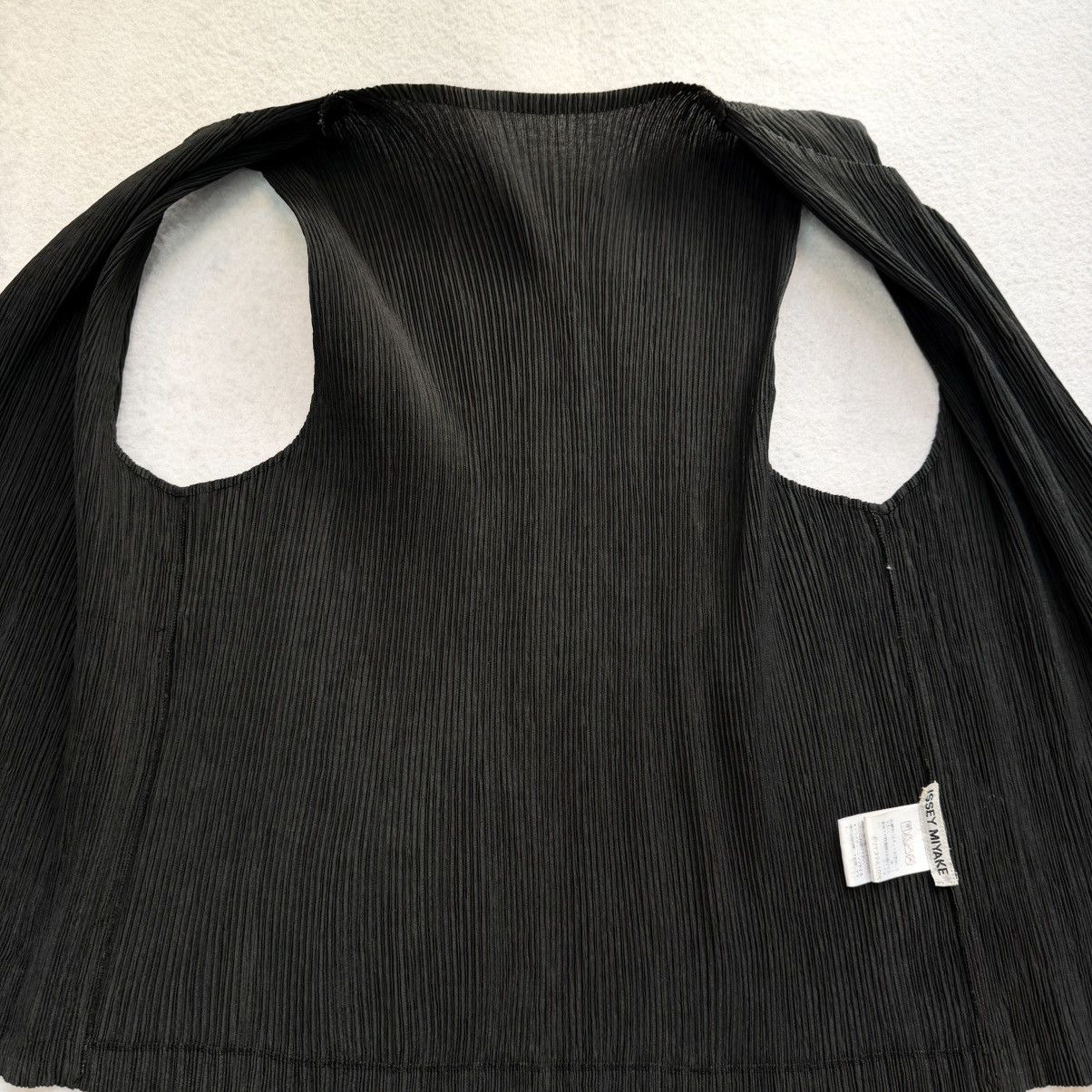 Issey Miyake Issey Miyake SS1998 Pleated Button-Up Vest Size M / US 6-8 / IT 42-44 - 3 Thumbnail