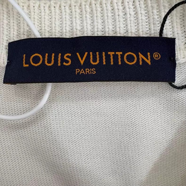 Louis Vuitton Louis Vuitton White pin knit short sleeves Size US M / EU 48-50 / 2 - 3 Thumbnail