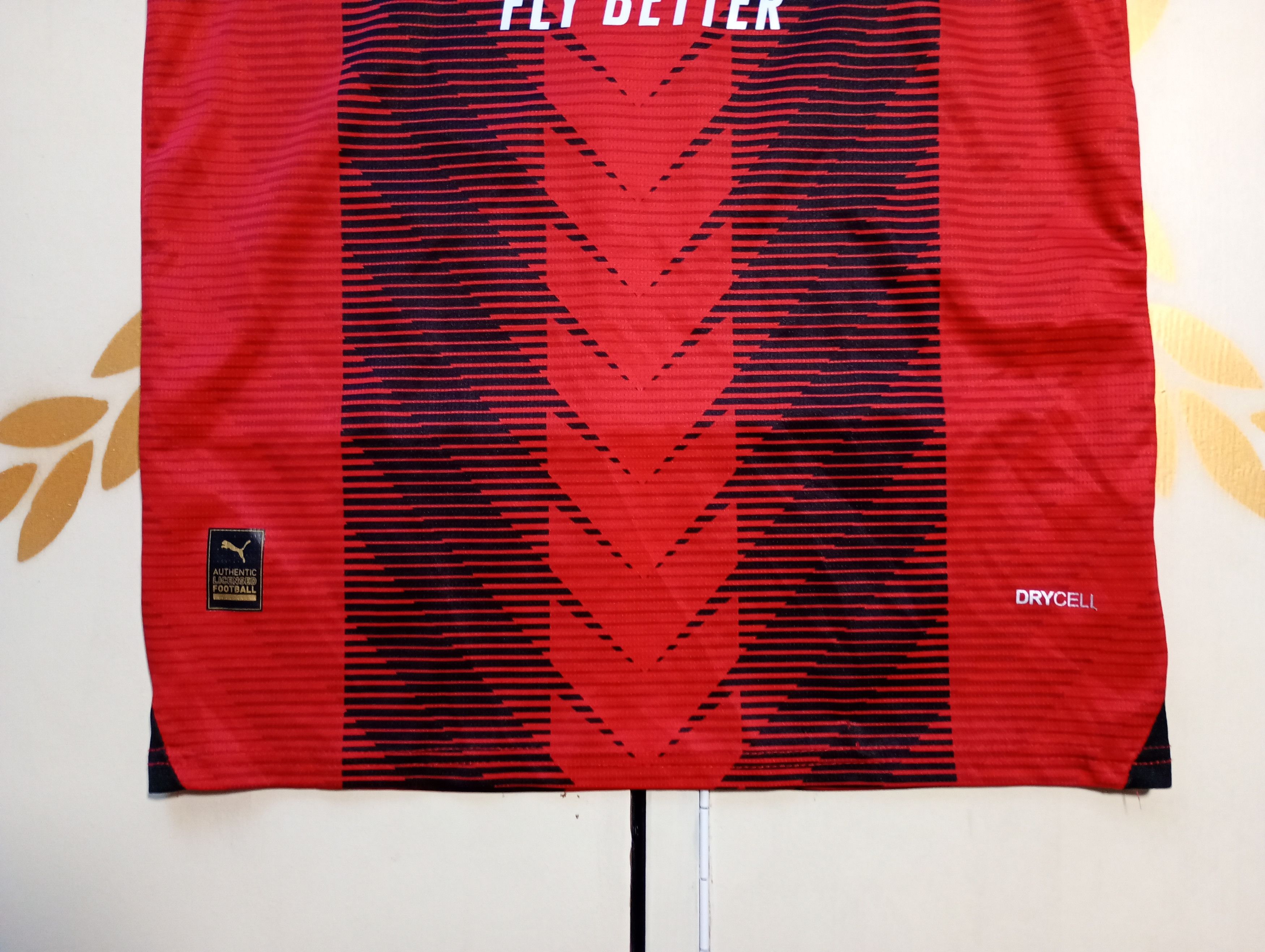 Puma Puma AC Milan Home Jersey #10 Rafa Leao 2023-2024 size 28 Size US S / EU 44-46 / 1 - 4 Thumbnail