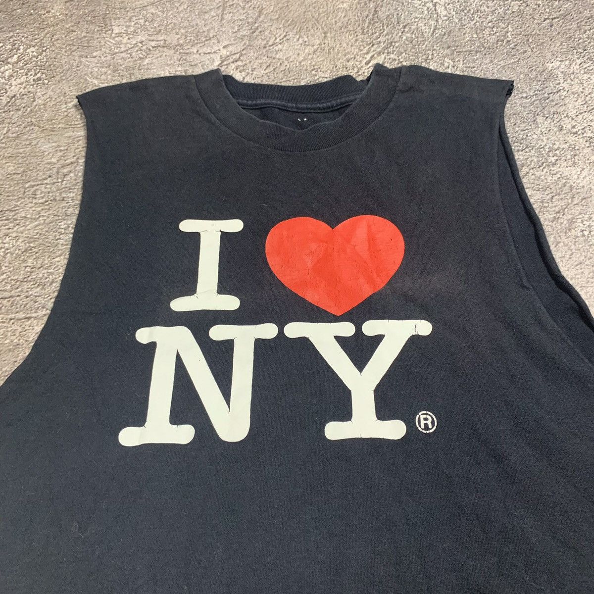 Vintage Vintage 90s I Love NY Graphic Tank Top Streetwear Boxy M Size US M / EU 48-50 / 2 - 3 Thumbnail