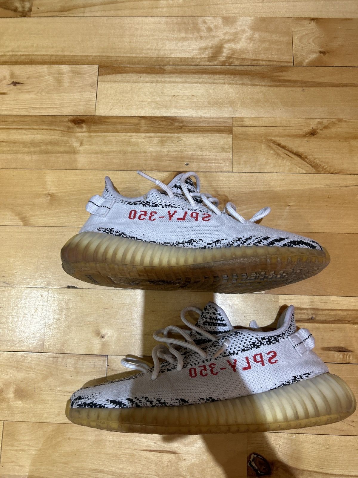 Yeezy Yeezy Boost 350 V2 Size US 10 / EU 43 - 2 Thumbnail