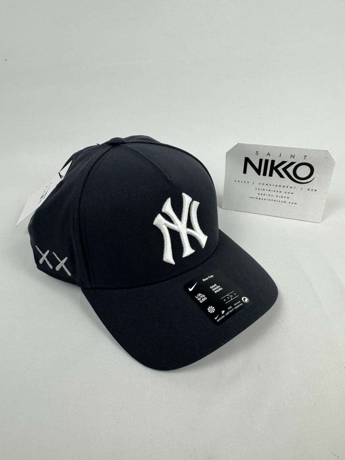 Nike KAWS X MLB YANKEES SIZE S/M Snapback | Grailed