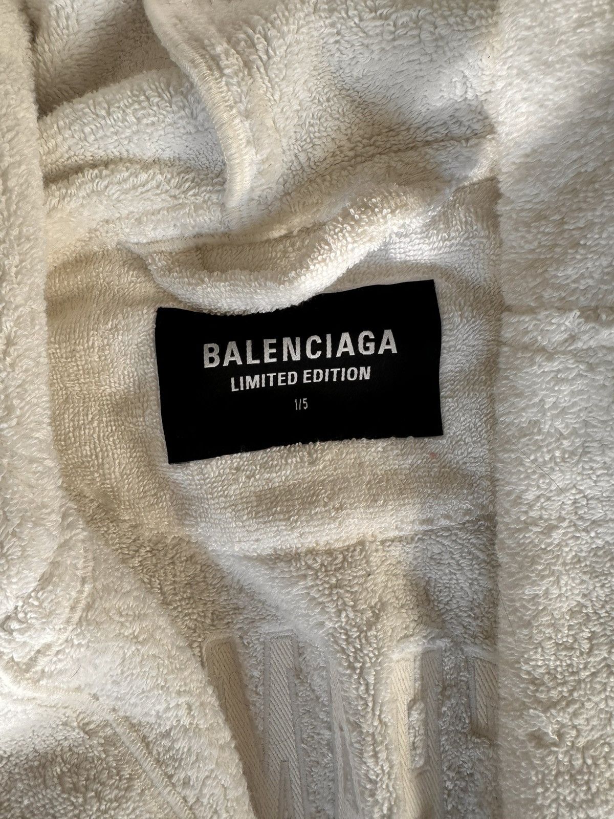 Balenciaga Balenciaga 1/5 Bathrobe East Hampton Size US M / EU 48-50 / 2 - 4 Thumbnail