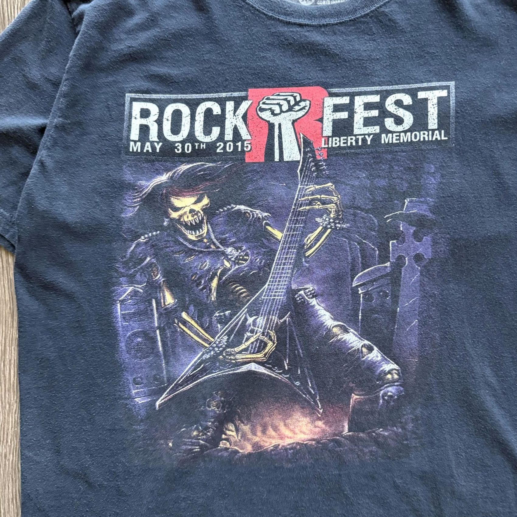 Nike Nike Rockfest 2015 Band Tee Shirt Mens XL Black Short Sleeve Crew Neck Cotton Graphic Print Rock, Music, Concert, Festival, Skull Mens Size US XL / EU 56 / 4 - 4 Thumbnail