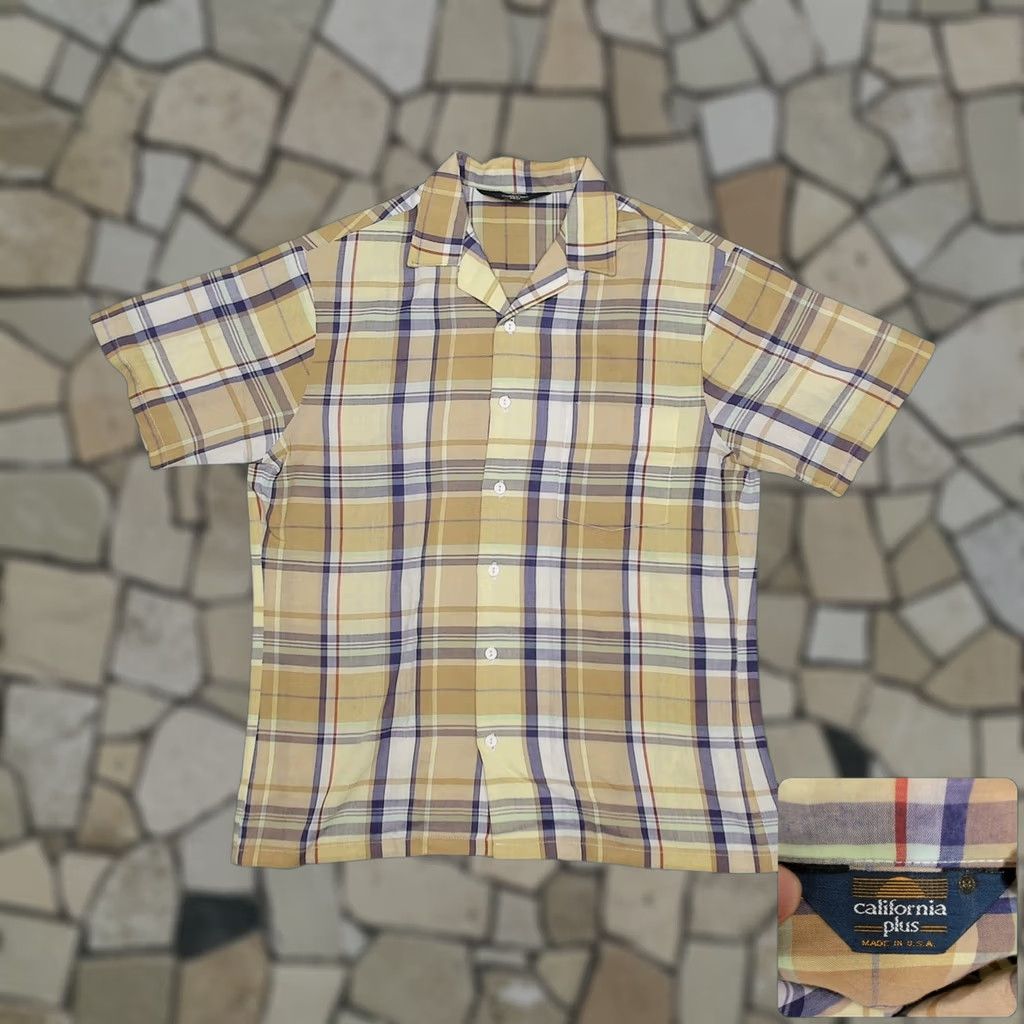 Vintage Vintage California Plus Camp Collar Shirt Mens M Oversized Boxy Plaid 70s Short Sleeve Cotton Polyester Beige Pattern Casual Retro 70s Mens Size US M / EU 48-50 / 2 - 1 Thumbnail