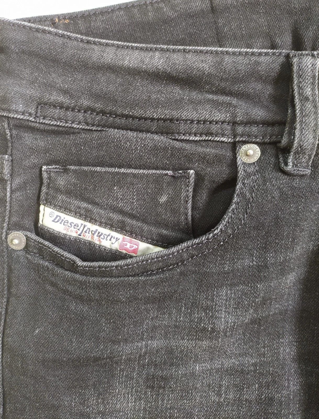 Diesel Diesel 1979 SLEENKER L.30 MENS JEANS T/9932 Size US 28 / EU 44 - 4 Thumbnail