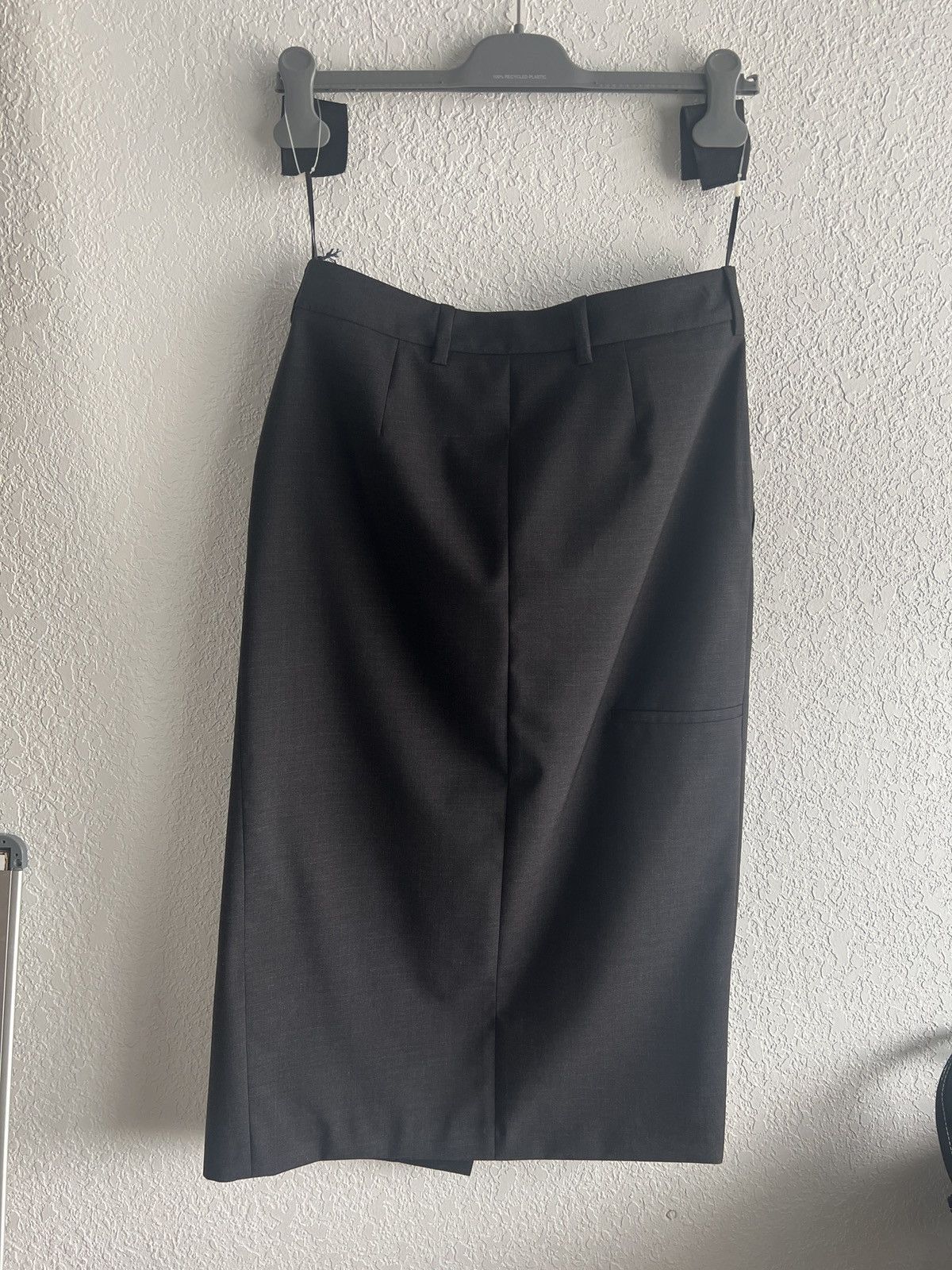 Prada Prada Midi formal skirt Size 25" / US 0 / IT 36 - 5 Thumbnail