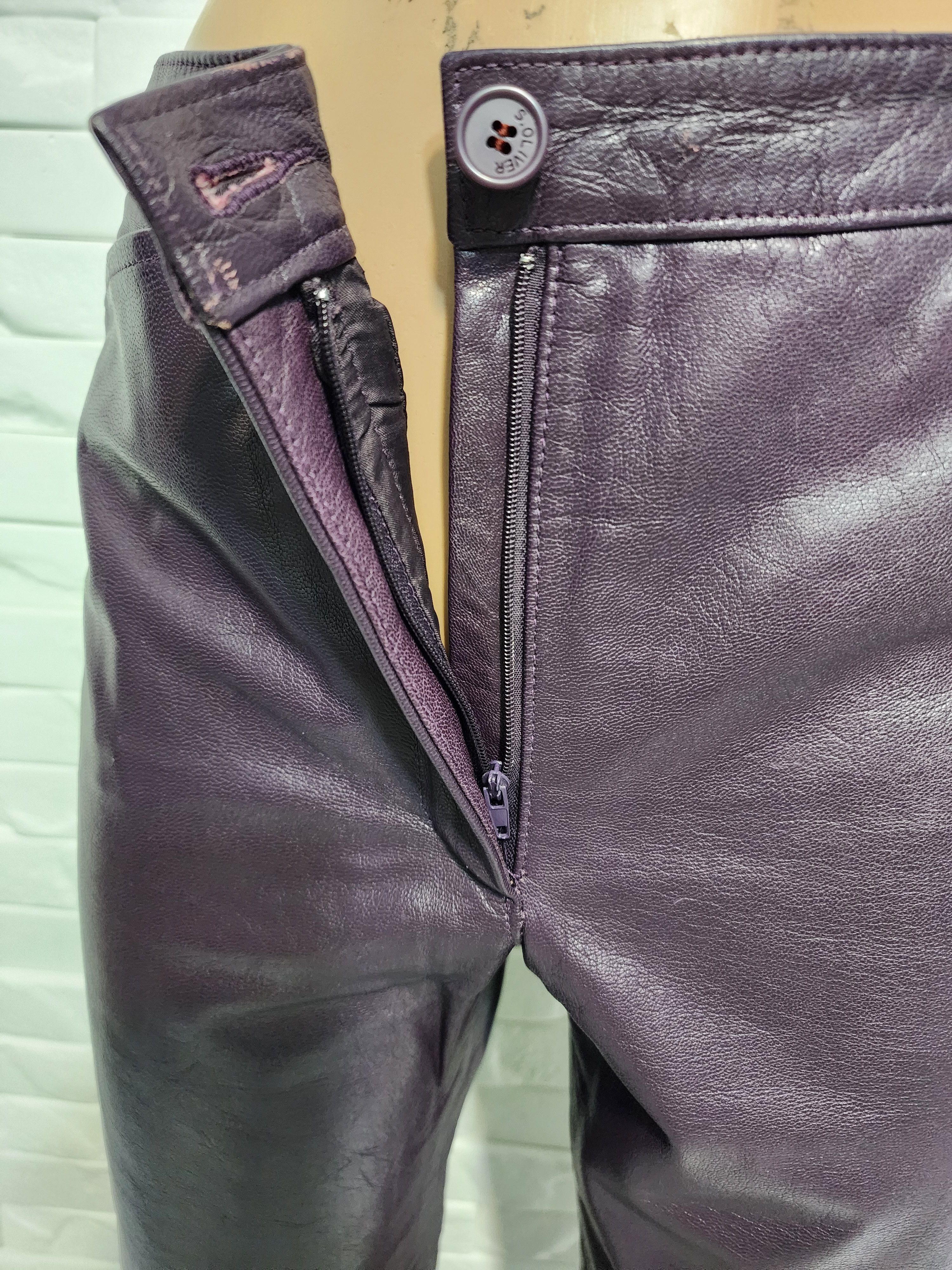 Genuine Leather Women's purple leather pants. Size 28" / US 6 / IT 42 - 6 Thumbnail