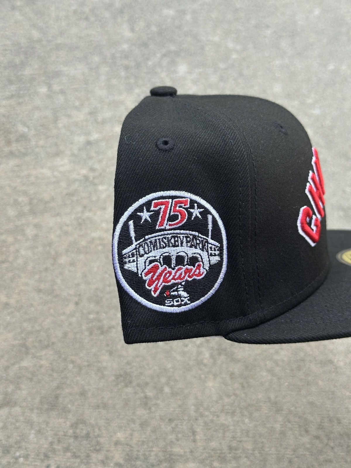 MLB × New Era Chicago White Sox NBA Crossover Script Two Tone Fitted 7 1/4 Size ONE SIZE - 2 Thumbnail