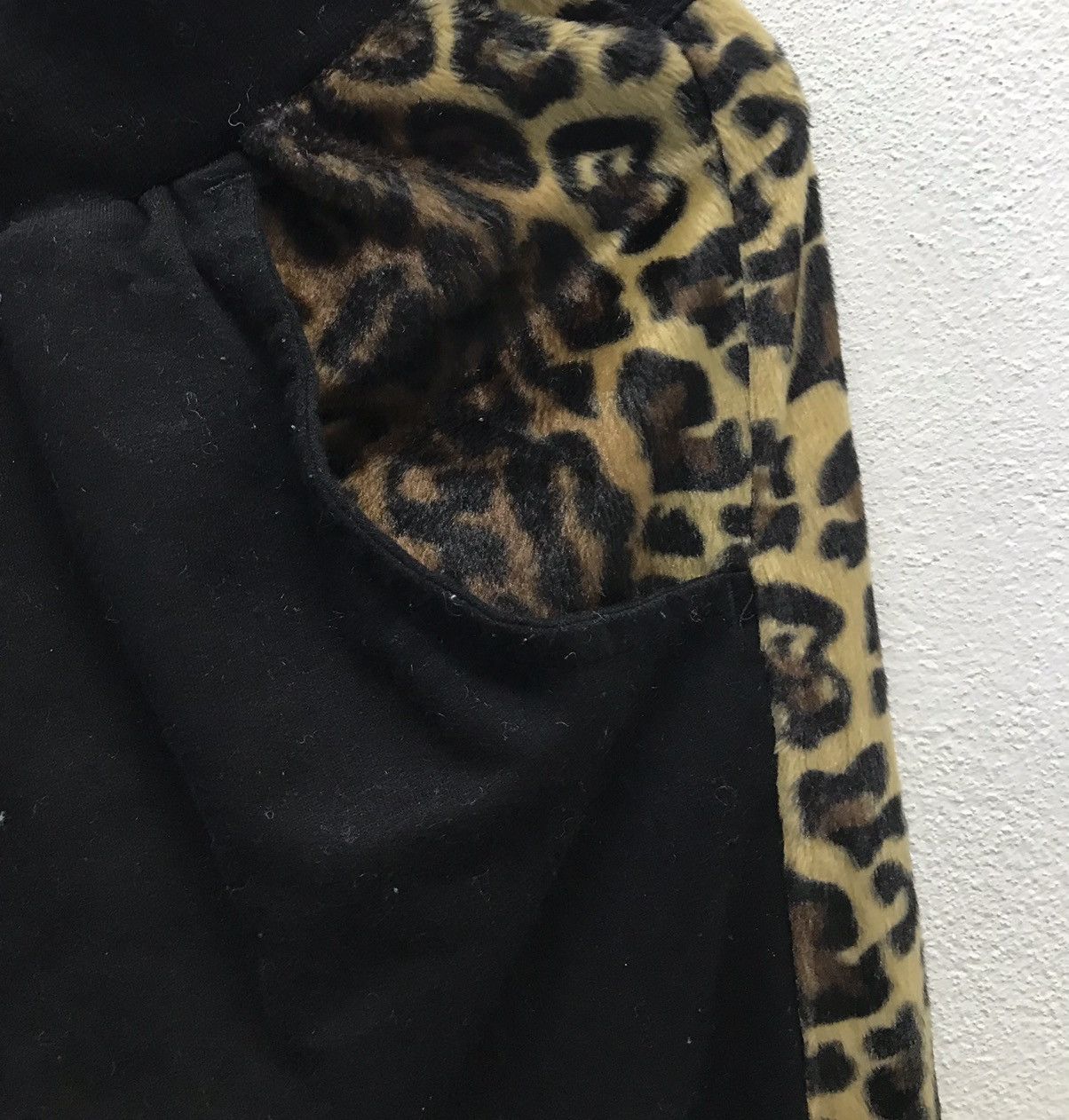 Japanese Brand × Vintage Vintage Leorpard Pattern Pants Size US 27 - 5 Thumbnail