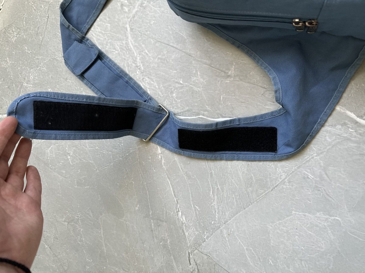 Nike Vintage Nike Sling Bag Swoosh Gorpcore BackPack 90s Y2k Size ONE SIZE - 9 Thumbnail