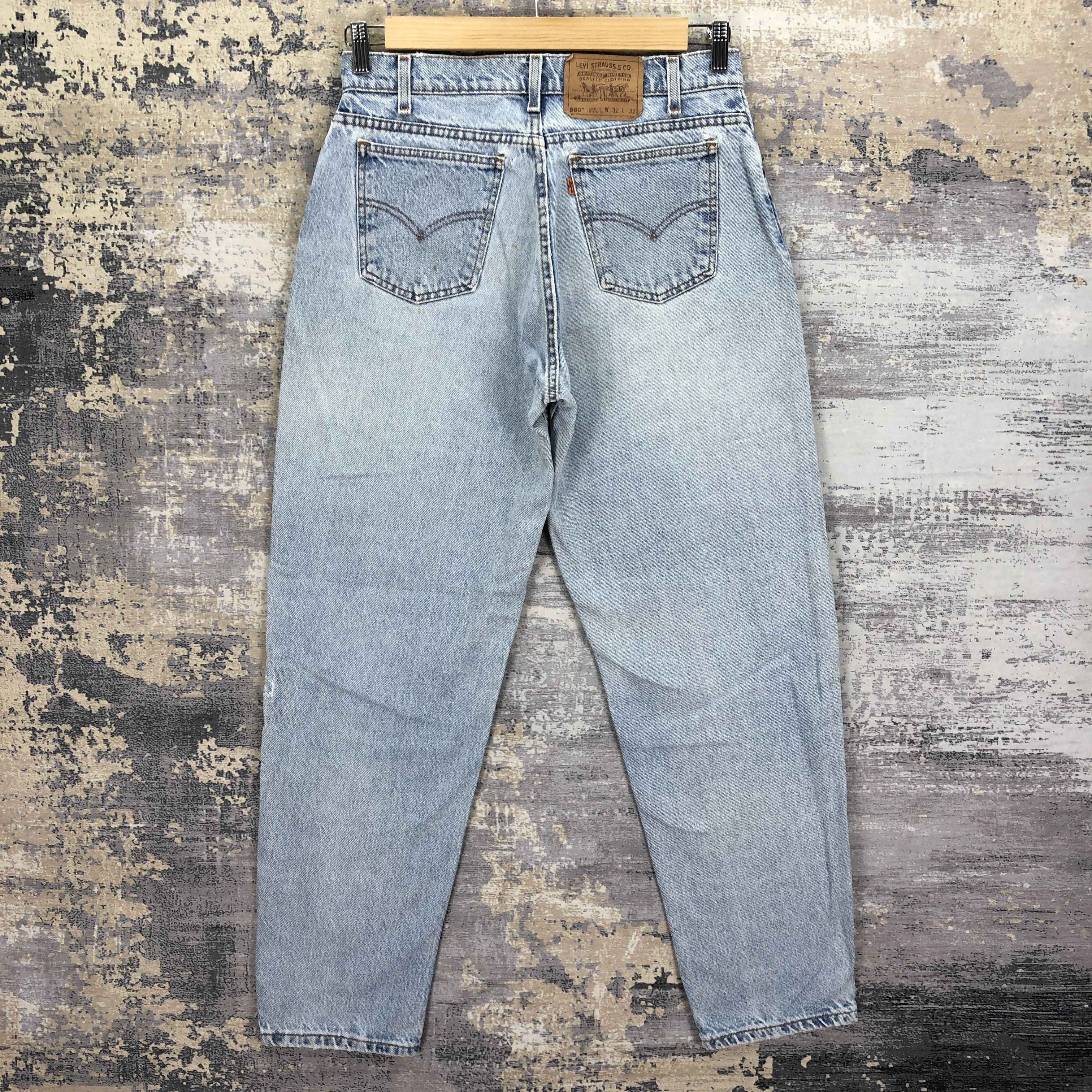 Levi's Vintage Levis 560 Distressed Jeans Levi'sLight Wash Denim Size 28" / US 6 / IT 42 - 2 Thumbnail