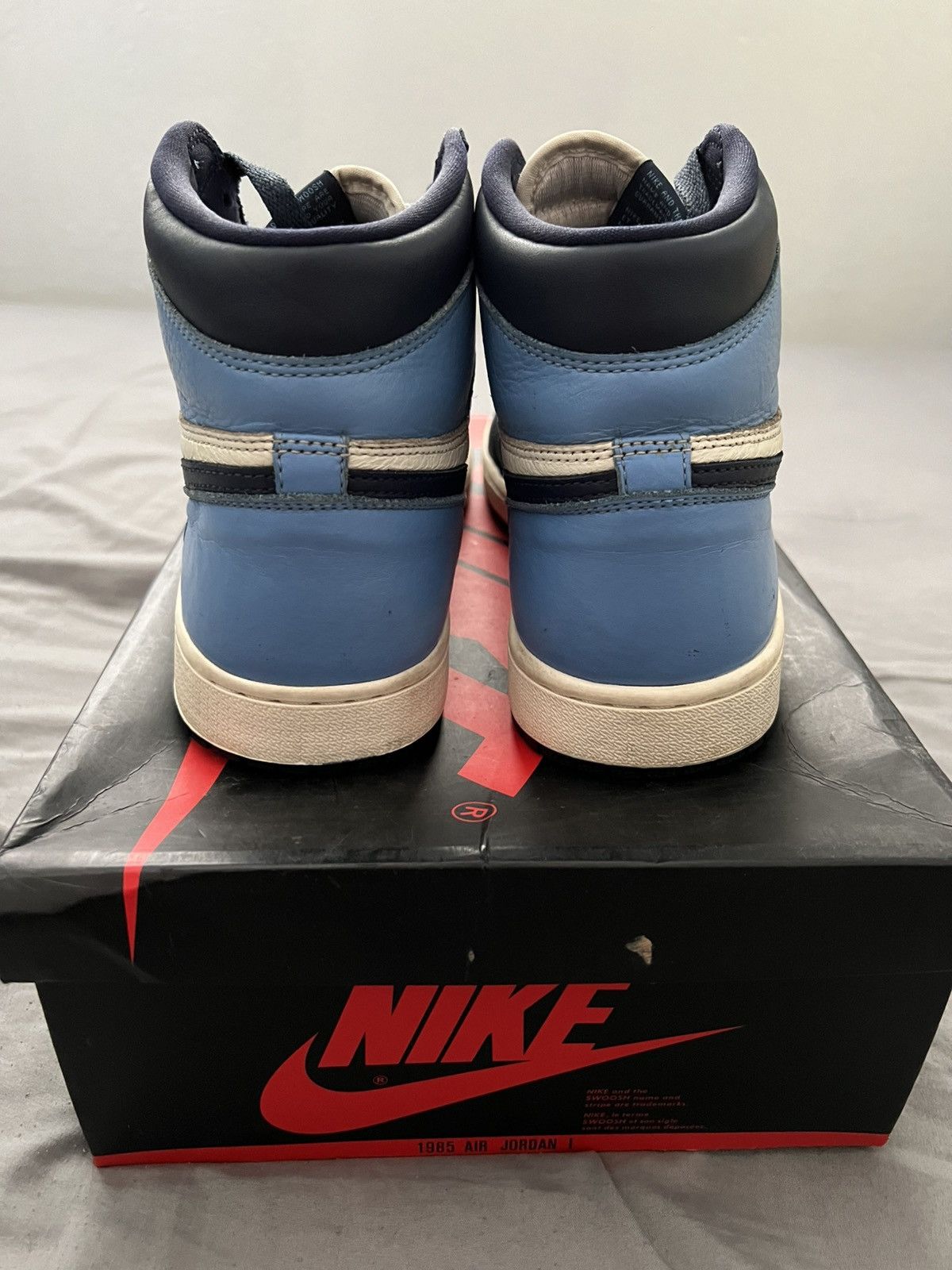 Jordan Brand Jordan 1 retro high OG obsidian UNC Size US 10 / EU 43 - 4 Thumbnail