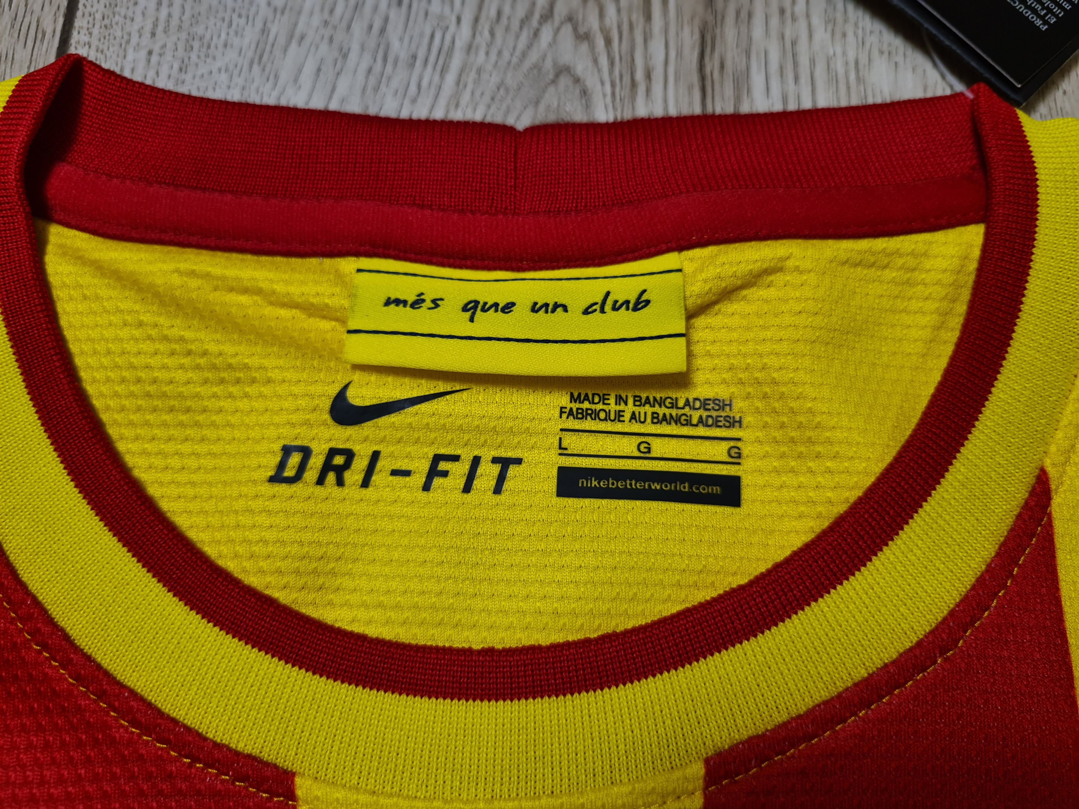 Nike BARCELONA 2013 2014 MESSI NEW AWAY FOOTBALL SOCCER JERSEY Size US L / EU 52-54 / 3 - 14 Thumbnail