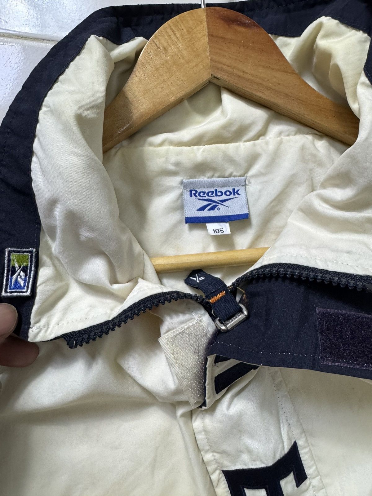 Reebok Vintage 90s reebook bomber windbreaker jacket Size US XL / EU 56 / 4 - 4 Thumbnail