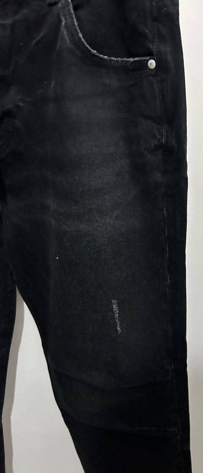 Represent Clo. REPRESENT R2 Stepped Hem Off Black Denim Jeans W34 Size US 34 / EU 50 - 6 Thumbnail