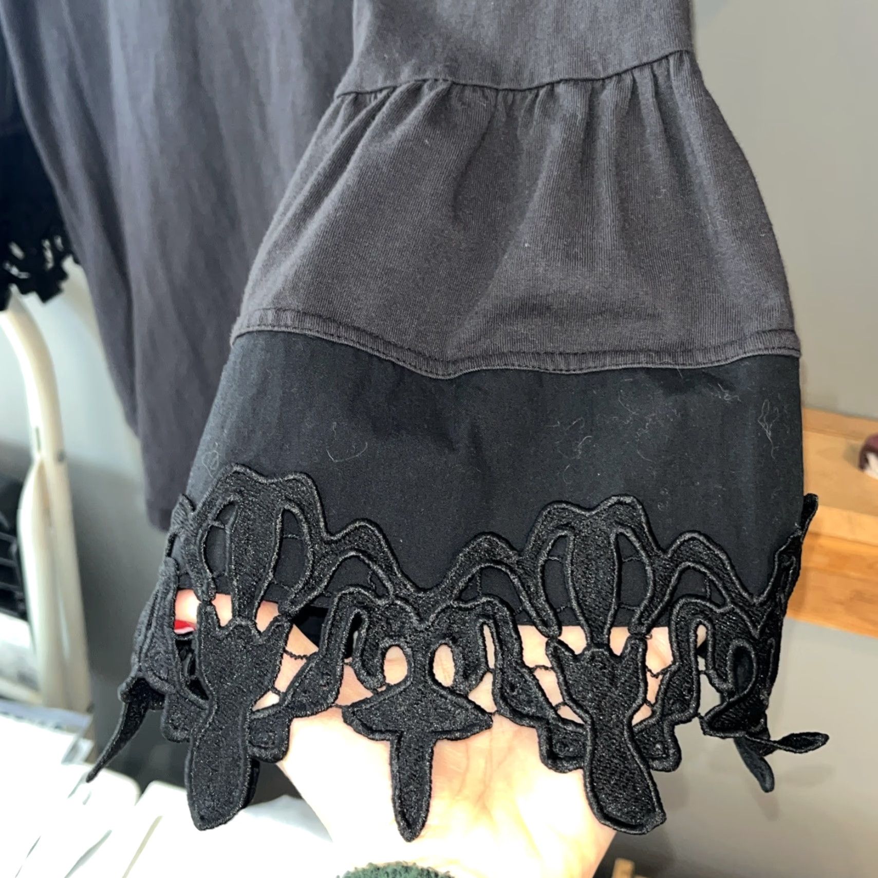 Bell Tyler Boe BLACK Shirt Women Small Wide Crocheted Lace jagged Bell Sleeves Cotton Size S / US 4 / IT 40 - 7 Thumbnail