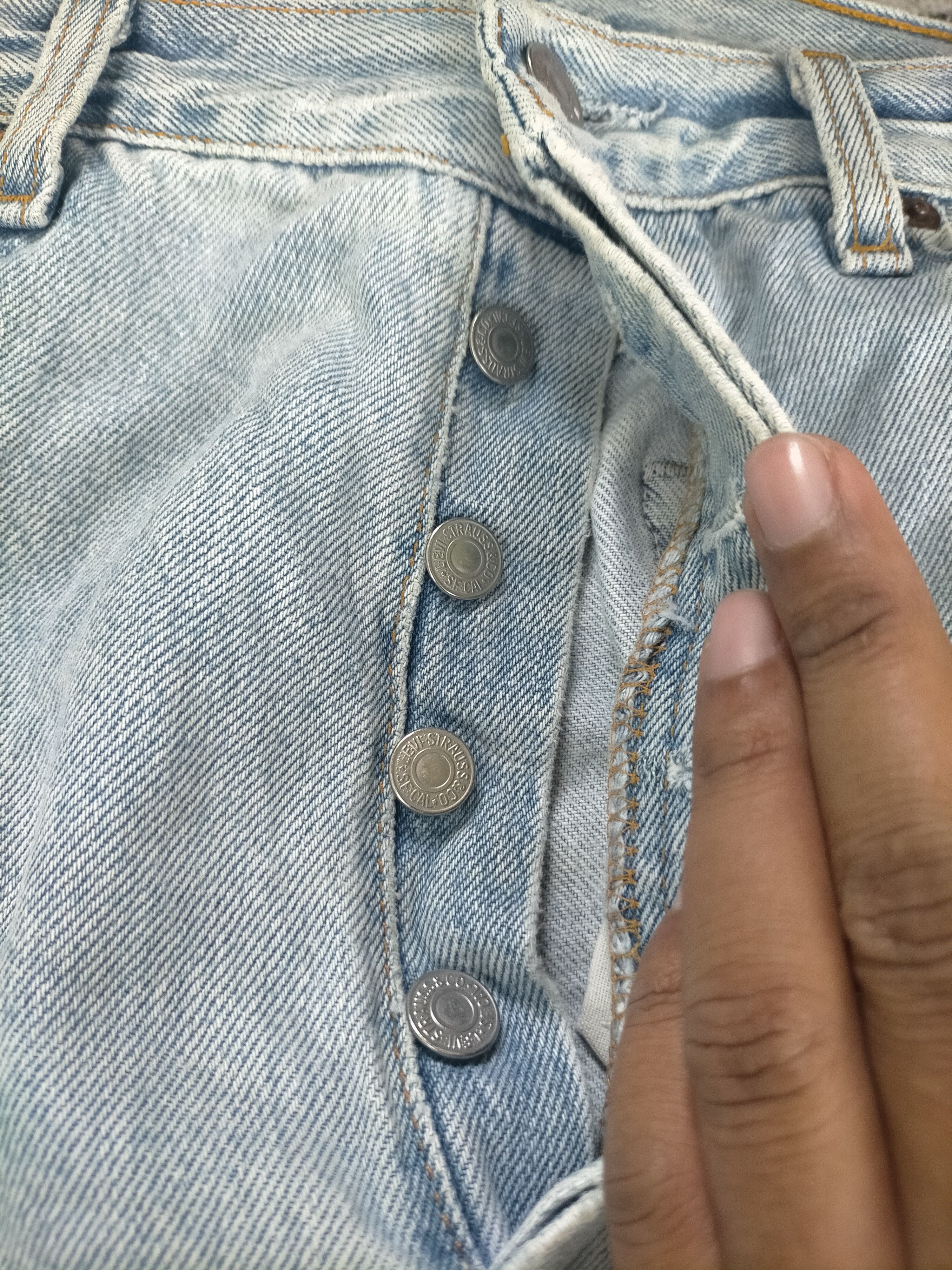 Levi's 🔥90s Levis 501 Button 524 Light Wash Distressed Jeans Size US 34 / EU 50 - 6 Thumbnail