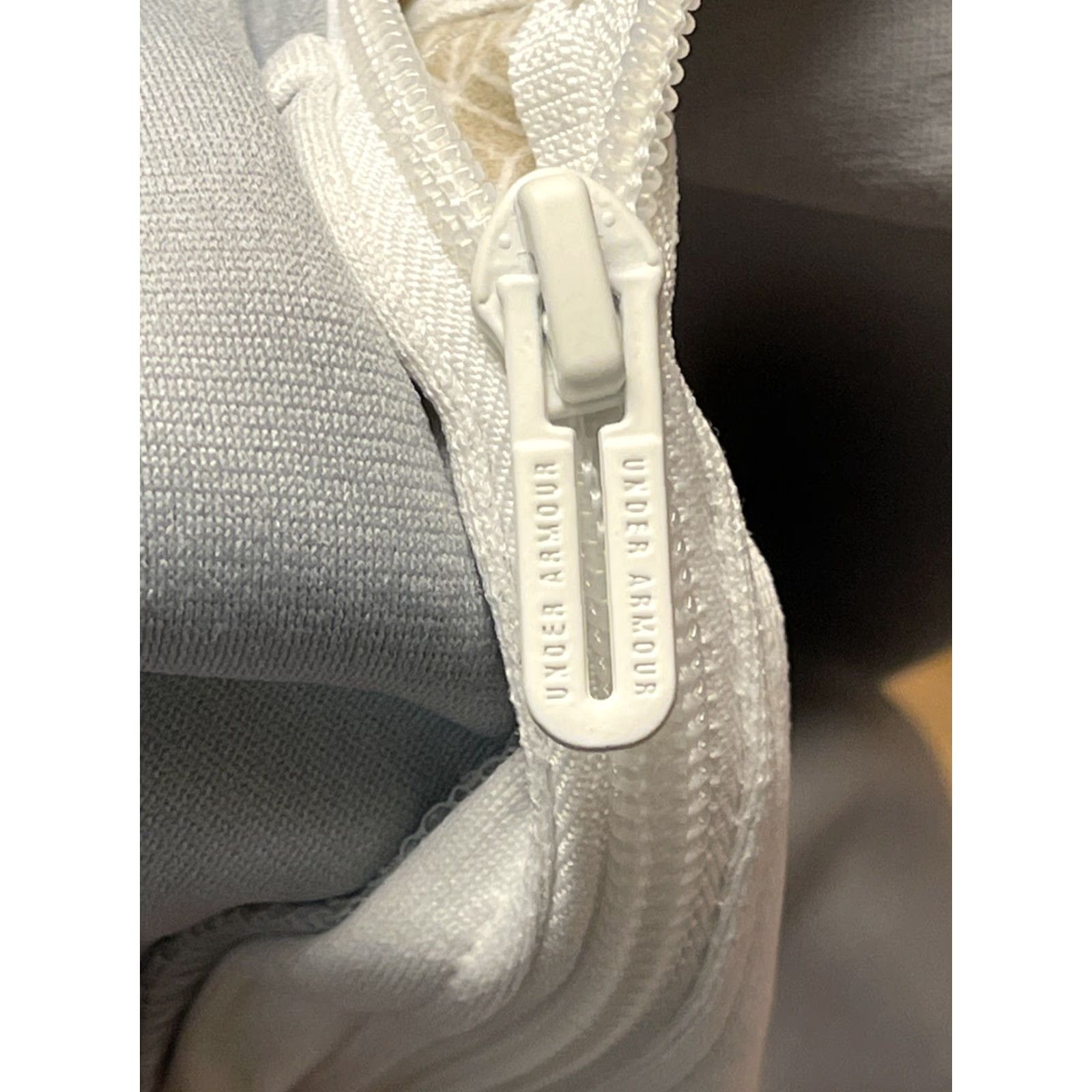 Under Armour Under Armour Rush Tricot Jacket, White & Gray, Size L, Unisex Adults, Regular, Full Zip, Lightweight, Softshell Jacket, EUC Size US L / EU 52-54 / 3 - 6 Thumbnail