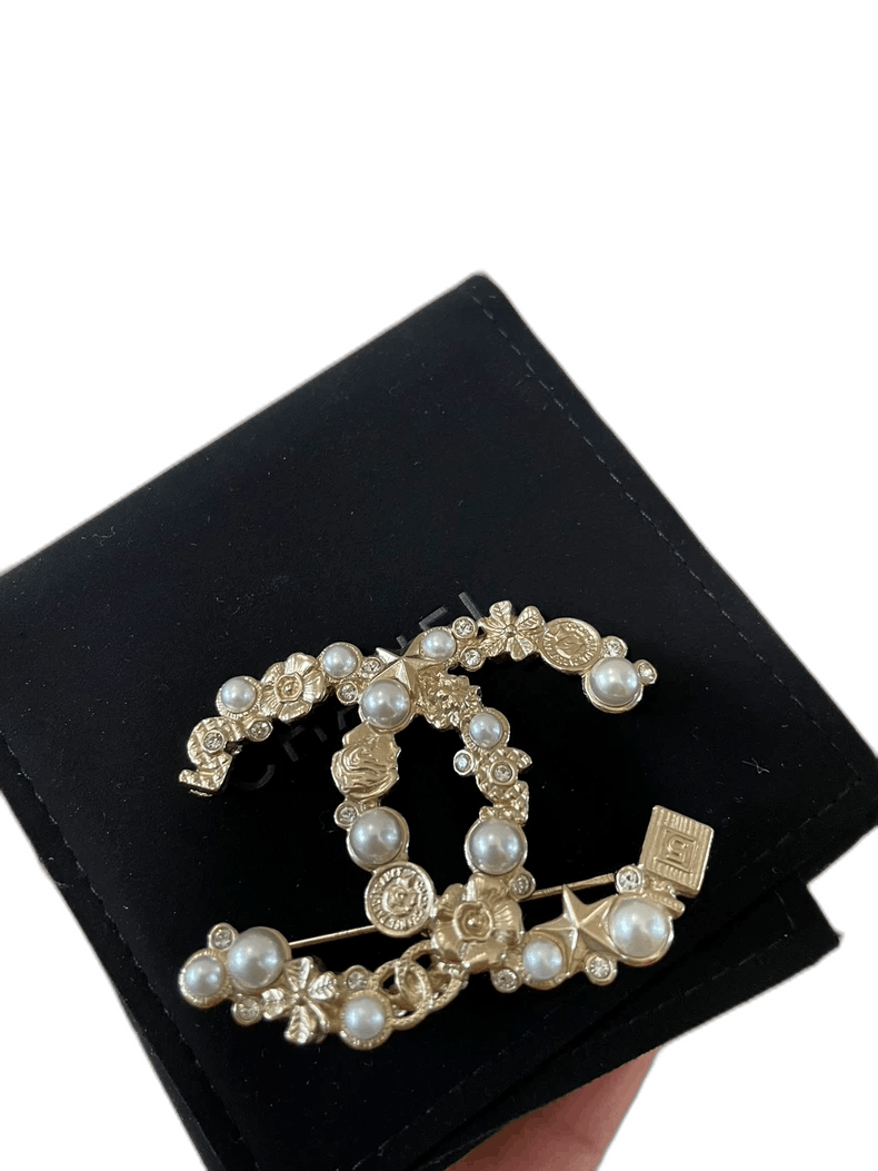 Chanel Brooch with Pearls and Gold Details -2505