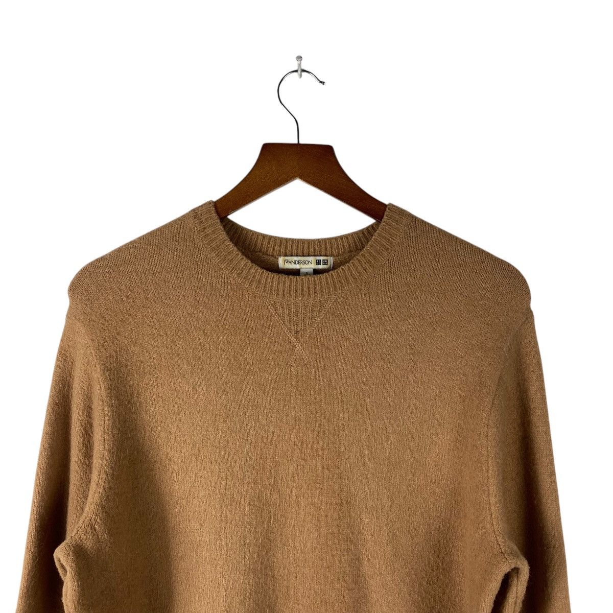 JW Anderson × Uniqlo JW Anderson Uniqlo Soufflé Yarn Camel Wool Crewneck Sweater Size S / US 4 / IT 40 - 2 Thumbnail